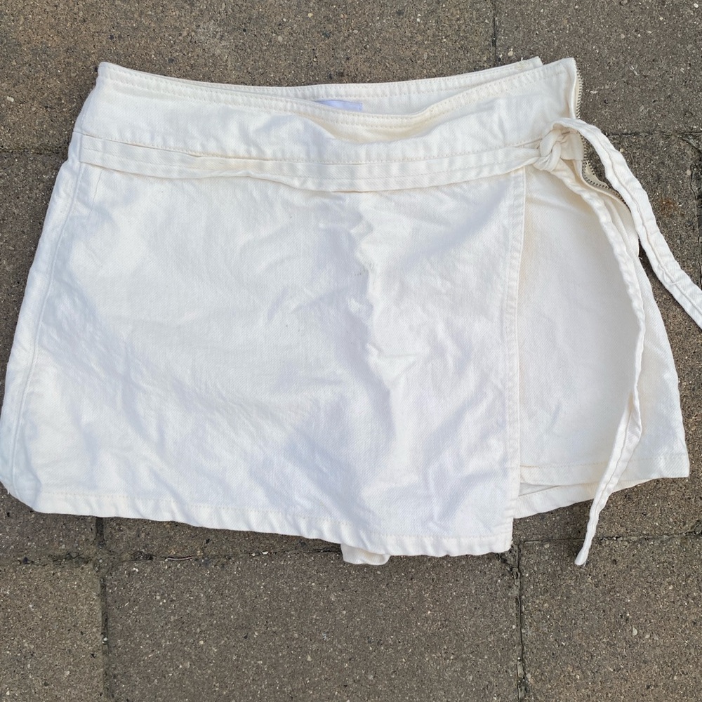 Zara Women's White Wrap Skort